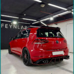 Заряженный красный Golf GTI фото