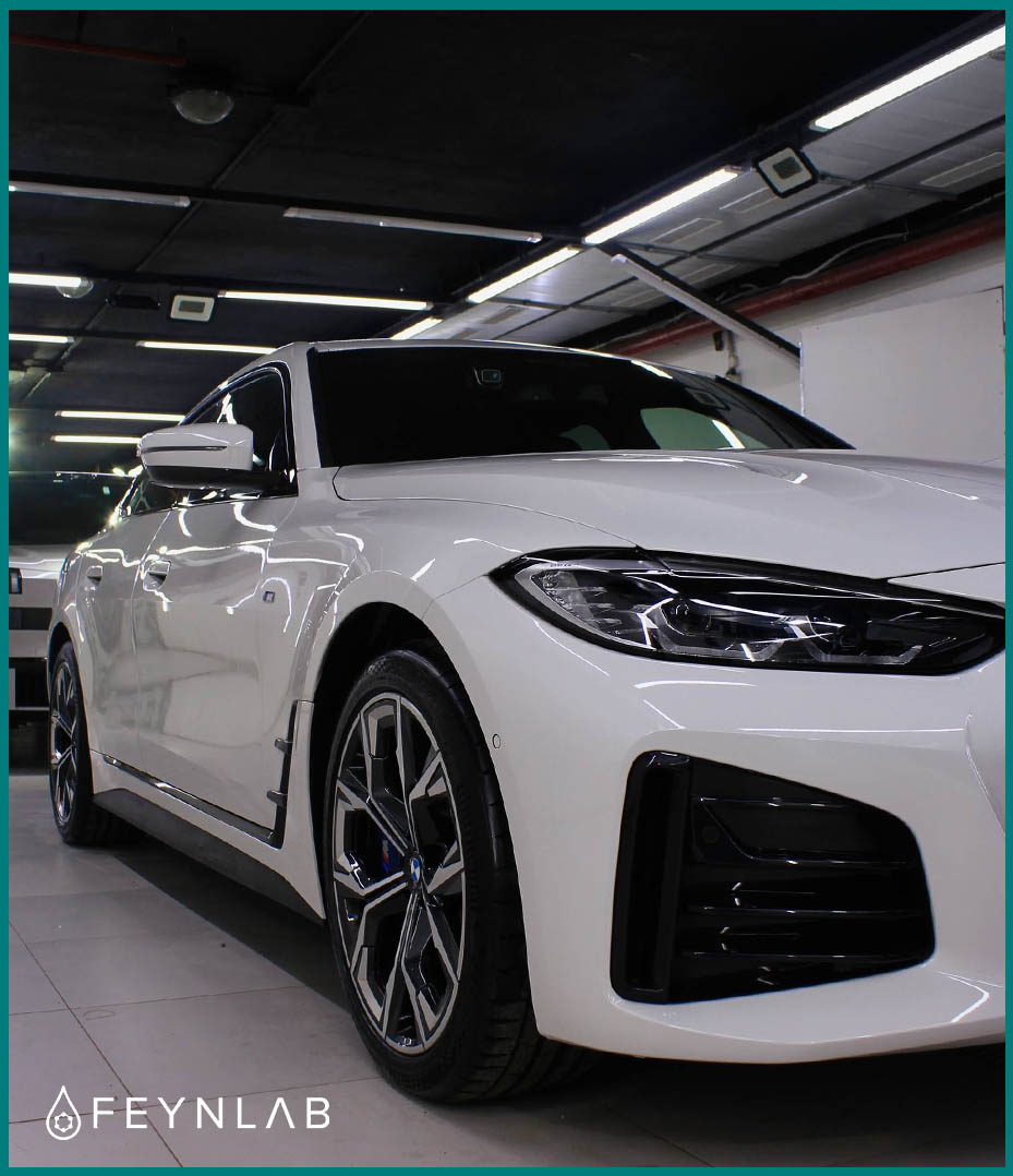 BMW белая в детейлинге FEYNLAB фото