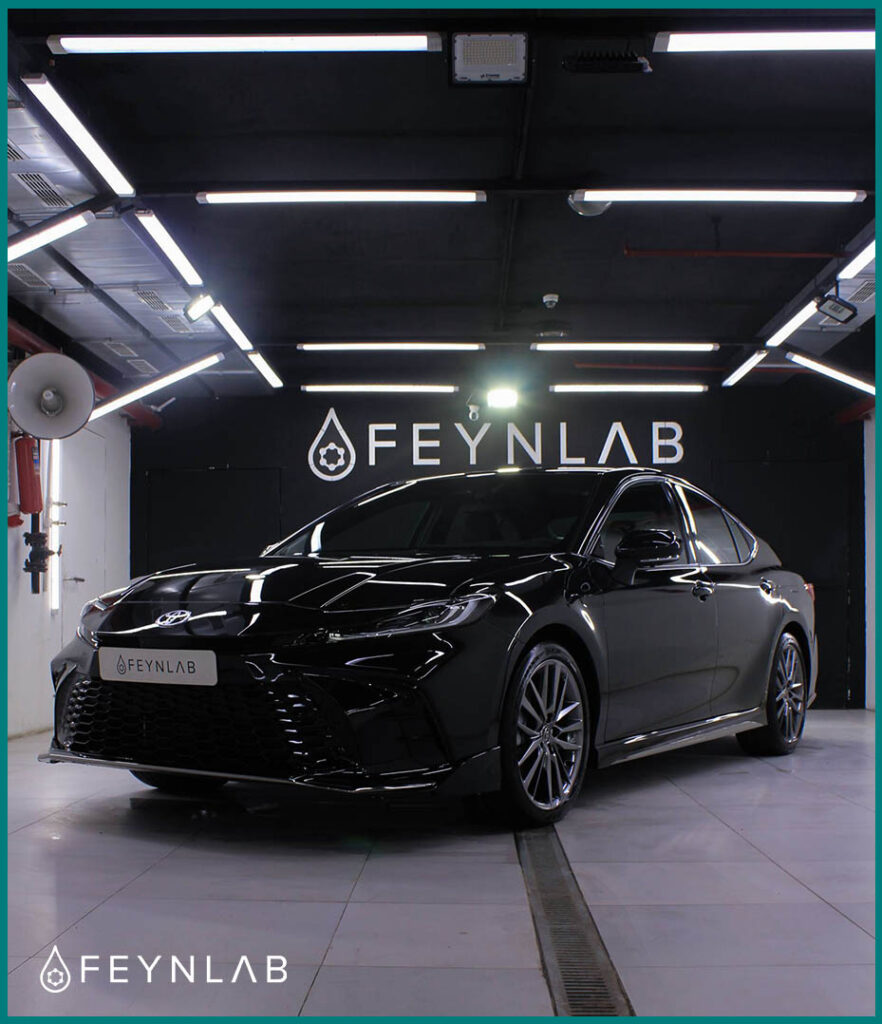 Черная Toyota Camry в детейлинге Feynlab фото